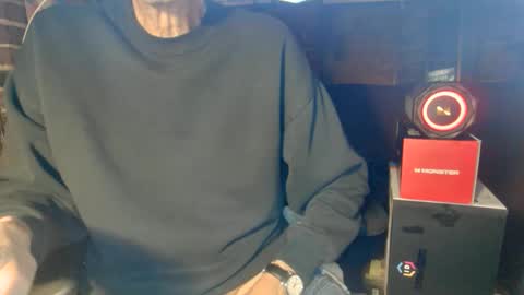 Snapshot of nfgwholoves2cum chatting on 03.07.26 NFG Nice Friendly Guy Dick online show from 03.07.26