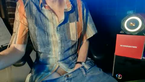 Snapshot of nfgwholoves2cum chatting on 03.12.26 NFG Nice Friendly Guy Dick online show from 03.12.26