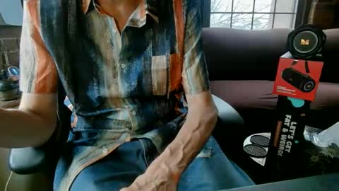 Snapshot of nfgwholoves2cum chatting on 04.14.26 NFG Nice Friendly Guy Dick online show from 04.14.26
