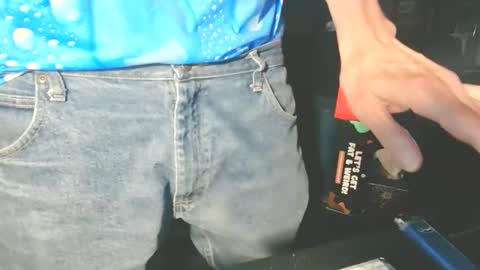 Snapshot of nfgwholoves2cum chatting on 04.20.26 NFG Nice Friendly Guy Dick online show from 04.20.26