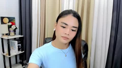 Snapshot of nhicolehollywood chatting on 02.08.26 hottie nicole online show from 02.08.26