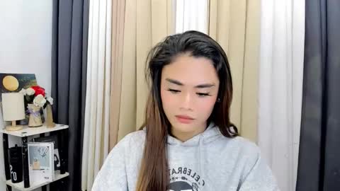 Snapshot of nhicolehollywood chatting on 02.10.26 hottie nicole online show from 02.10.26