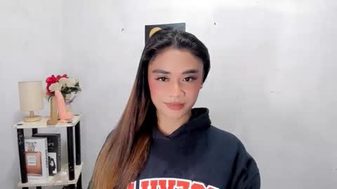 Snapshot of nhicolehollywood chatting on 03.03.26 hottie nicole online show from 03.03.26