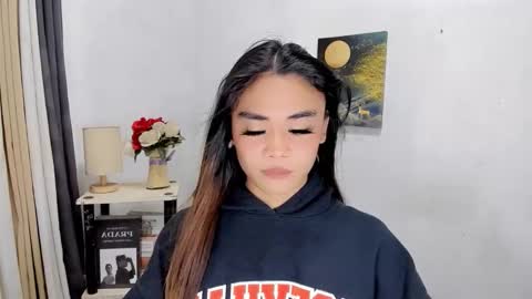 Snapshot of nhicolehollywood chatting on 03.11.26 hottie nicole online show from 03.11.26