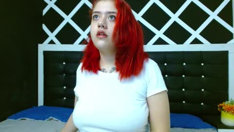 Estefani  online show from 12.17.24