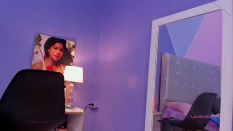 N I A online show from 02.05.25