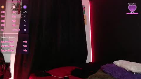 Snapshot of niakat_ chatting on 02.17.25 niakat online show from 02.17.25