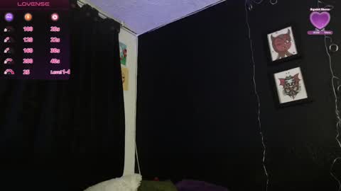 Snapshot of niakat_ chatting on 02.26.25 niakat online show from 02.26.25