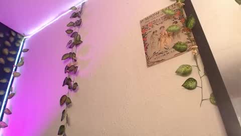 Snapshot of niakat_ chatting on 03.21.26 niakat online show from 03.21.26