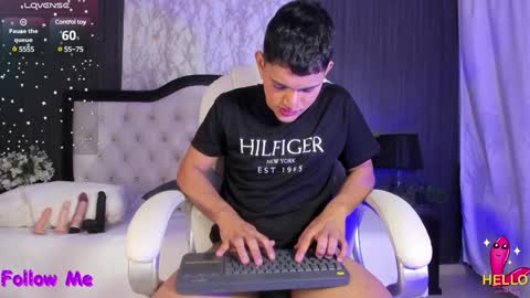 Snapshot of niall_falcon chatting on 02.01.25 Niall  online show from 02.01.25