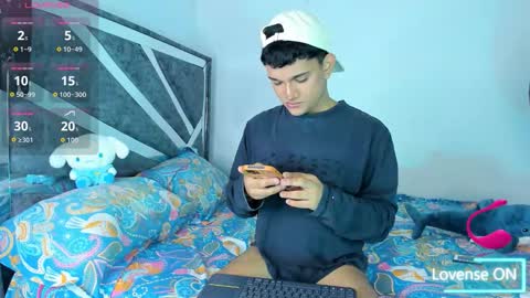 Snapshot of niall_falcon chatting on 09.25.25 Niall  online show from 09.25.25