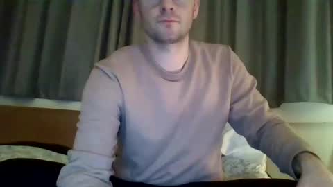 Snapshot of niallthewanderer chatting on 12.13.24 niallthewanderer online show from 12.13.24