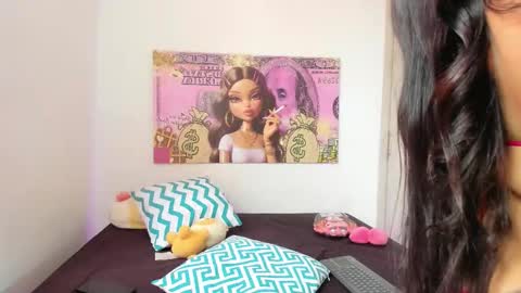  Nia  online show from 10.28.25