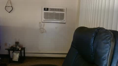 Snapshot of niccibaby chatting on 02.02.25 Nicci babyyy online show from 02.02.25