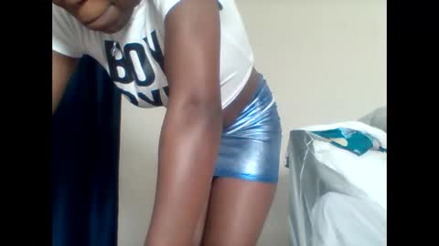 Snapshot of niceass_95 chatting on 10.27.25 gabby online show from 10.27.25