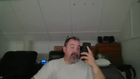 Snapshot of niceguy7208 chatting on 12.16.25 niceguy7208 online show from 12.16.25