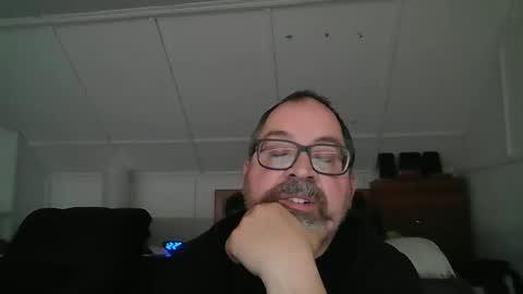 Snapshot of niceguy7208 chatting on 12.22.25 niceguy7208 online show from 12.22.25