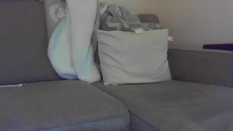 Snapshot of niceguyandrew chatting on 10.27.25 Andrew online show from 10.27.25