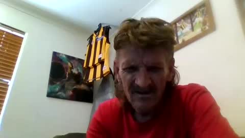 Snapshot of niceozziecockxxx chatting on 12.23.24 Sexiishaine online show from 12.23.24