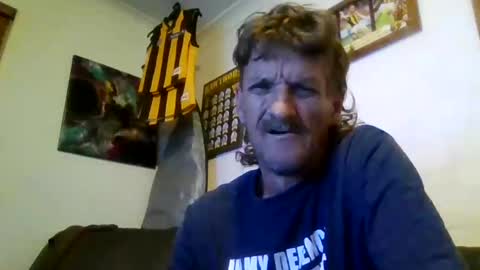 Snapshot of niceozziecockxxx chatting on 01.16.25 Sexiishaine online show from 01.16.25