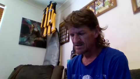 Snapshot of niceozziecockxxx chatting on 02.21.25 Sexiishaine online show from 02.21.25