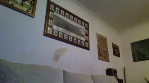 Snapshot of niceozziecockxxx chatting on 03.09.25 Sexiishaine online show from 03.09.25