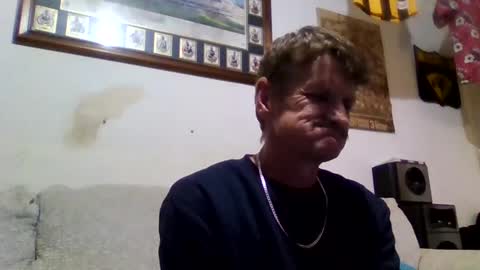 Snapshot of niceozziecockxxx chatting on 10.24.25 Sexiishaine online show from 10.24.25