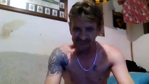 Snapshot of niceozziecockxxx chatting on 11.14.25 Sexiishaine online show from 11.14.25