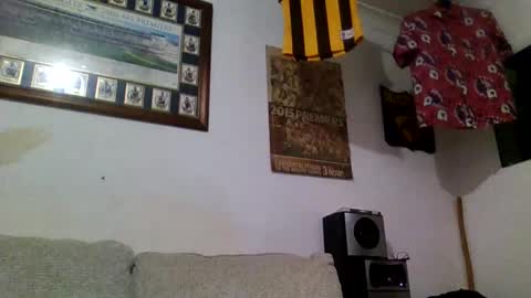 Snapshot of niceozziecockxxx chatting on 11.21.25 Sexiishaine online show from 11.21.25