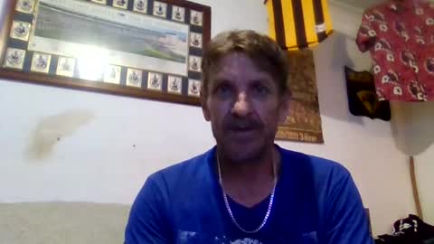 Snapshot of niceozziecockxxx chatting on 11.21.25 Sexiishaine online show from 11.21.25