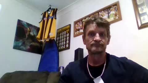 Snapshot of niceozziecockxxx chatting on 11.26.25 Sexiishaine online show from 11.26.25