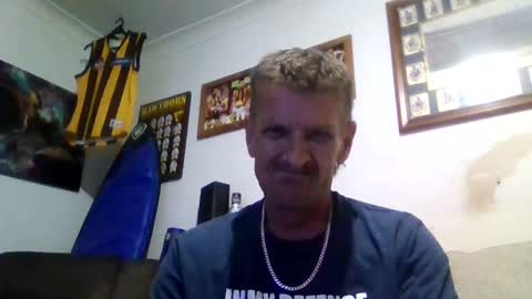 Snapshot of niceozziecockxxx chatting on 01.17.26 Sexiishaine online show from 01.17.26