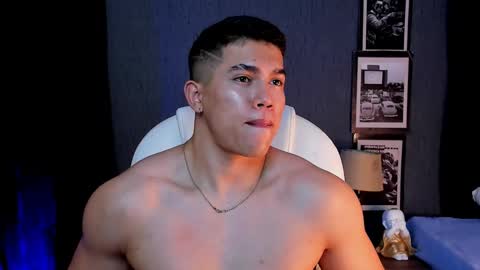 Snapshot of nick_fenix chatting on 09.23.25 nick fenix online show from 09.23.25