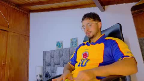 Snapshot of nick_moss_ chatting on 03.10.26 nick_moss_ online show from 03.10.26