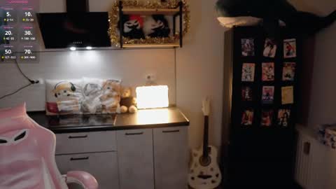 Snapshot of nickari_x chatting on 07.29.26 nickari_x online show from 07.29.26