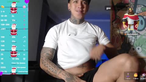 Snapshot of nickhot0609 chatting on 12.21.24 Nickhot0609 online show from 12.21.24