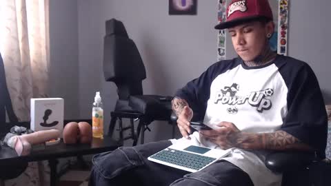 Snapshot of nickhot0609 chatting on 01.12.25 Nickhot0609 online show from 01.12.25