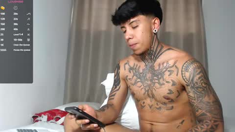 Snapshot of nickhot0609 chatting on 02.26.25 Nickhot0609 online show from 02.26.25