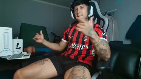 Snapshot of nickhot0609 chatting on 09.15.25 Nickhot0609 online show from 09.15.25