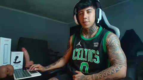 Snapshot of nickhot0609 chatting on 09.18.25 Nickhot0609 online show from 09.18.25