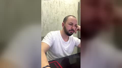 Julian online show from 03.03.26