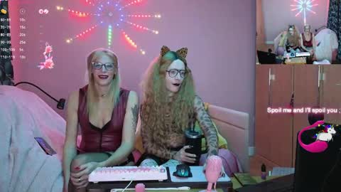 Snapshot of nicktu52 chatting on 04.06.26 nicktuuk online show from 04.06.26