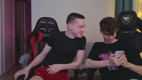 Snapshot of nicky_mart chatting on 02.01.25 Nicki Danny online show from 02.01.25