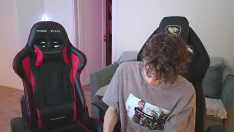 Snapshot of nicky_mart chatting on 02.06.25 Nicki Danny online show from 02.06.25