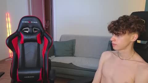 Snapshot of nicky_mart chatting on 03.02.25 Nicki Danny online show from 03.02.25