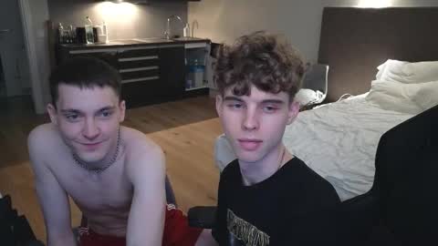 Snapshot of nicky_mart chatting on 09.28.25 Nicki Danny online show from 09.28.25