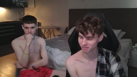 Snapshot of nicky_mart chatting on 10.04.25 Nicki Danny online show from 10.04.25