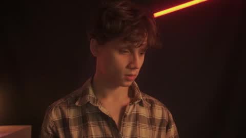 Snapshot of nicky_neal chatting on 02.16.25 Nicky Neal online show from 02.16.25