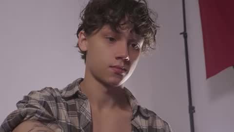 Snapshot of nicky_neal chatting on 09.20.25 Nicky Neal online show from 09.20.25