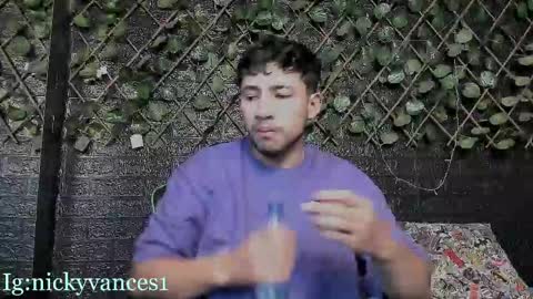 Snapshot of nicky_vance chatting on 10.19.25 nicky online show from 10.19.25